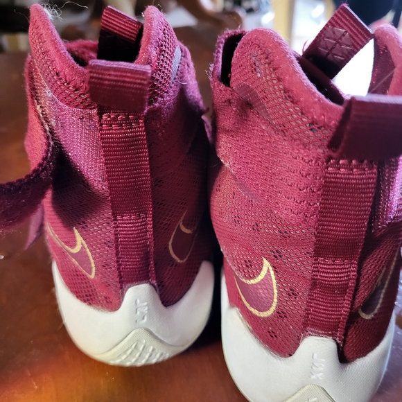 2/$30 NIKE Soldier_Ten - Picture 5 of 7